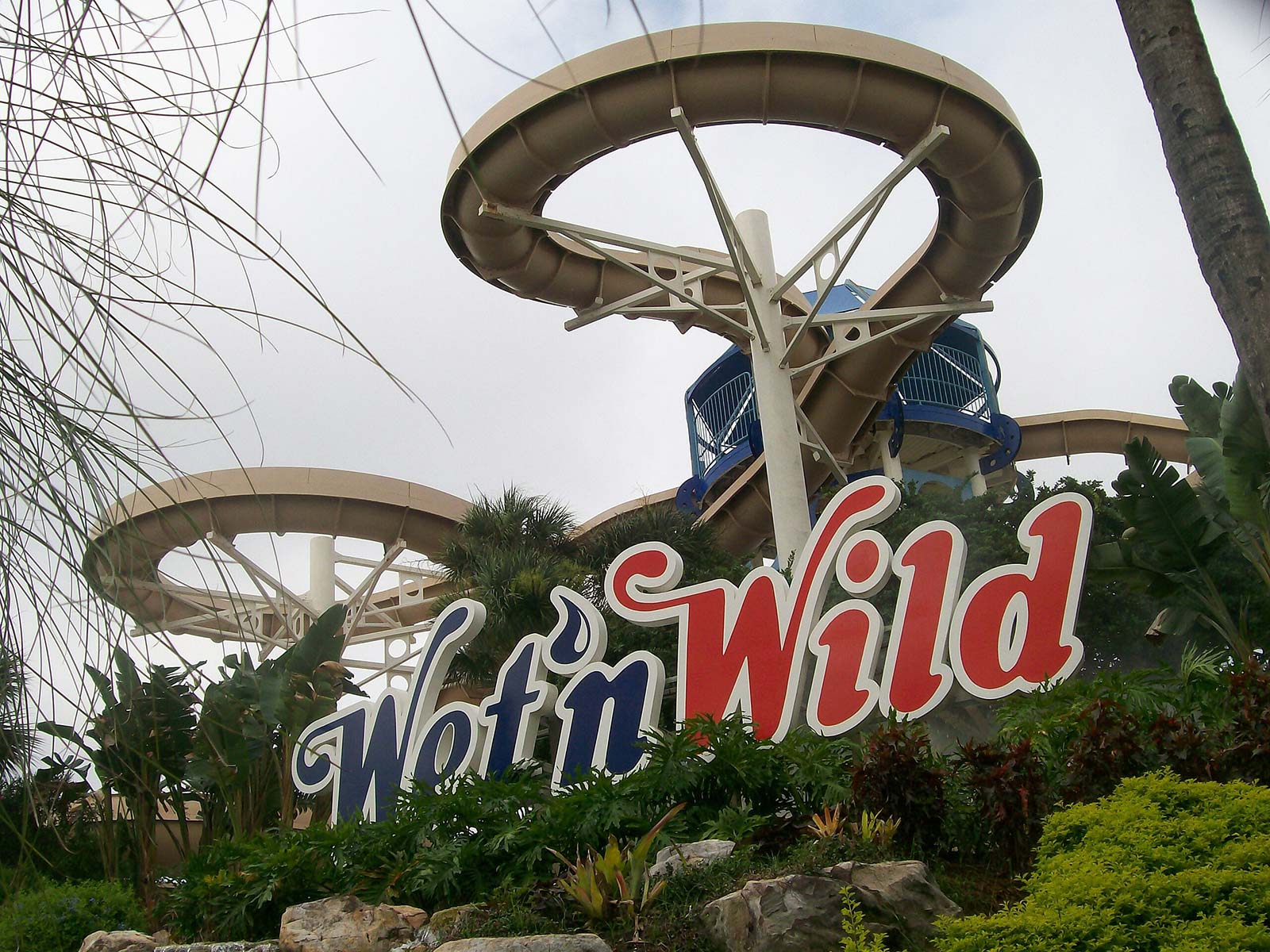 Who is Invented Waterpark First Time on History?