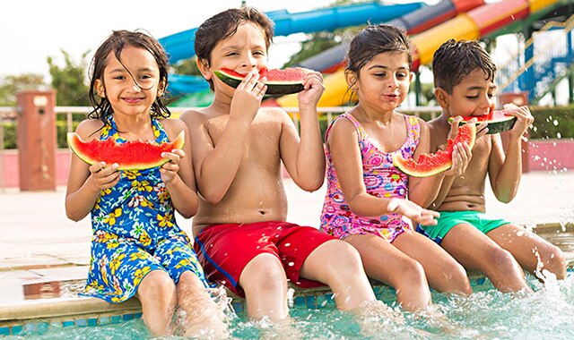 Nutrition at the Waterpark: Tips for Healthy Eating During a Sunny Day